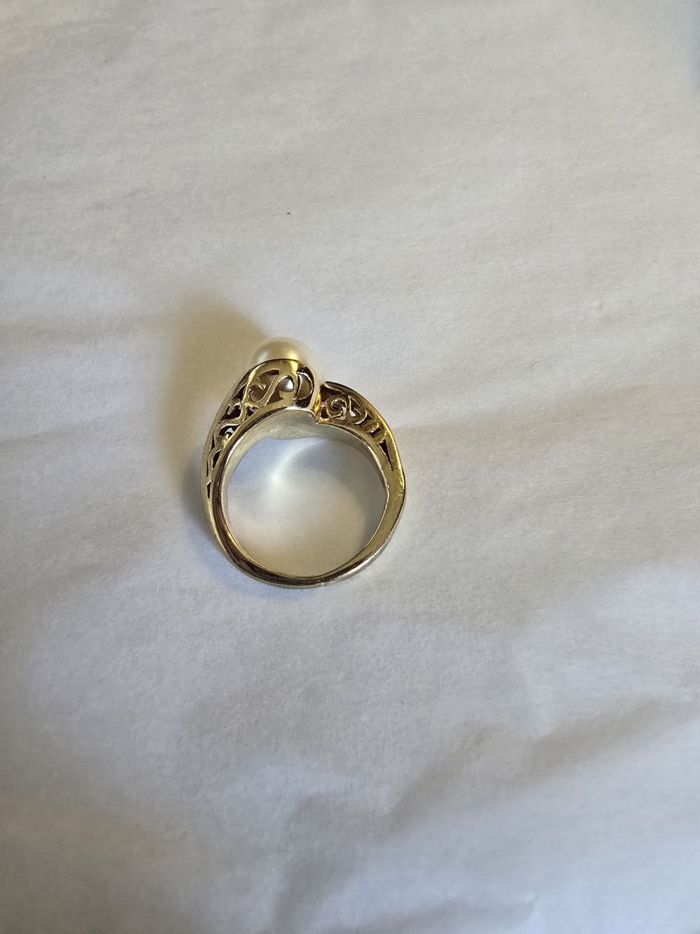 Vintage-Inspired Gold Pearl Ring - Elegant Gold Tone Women’s Jewelry